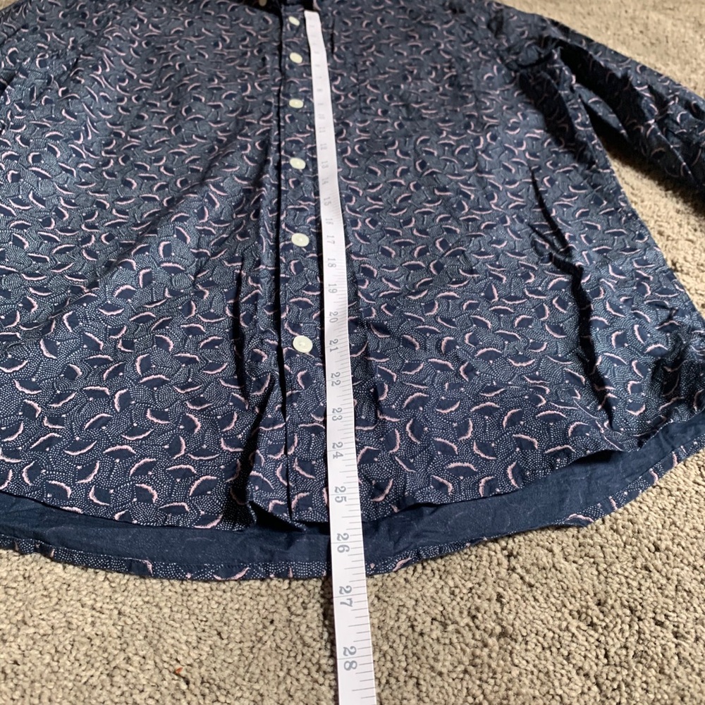 Fun patterned button down shirt - Picture 3 of 8